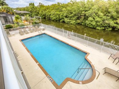 Fort Myers Vacation Compound Seven Bedroom  with Pool